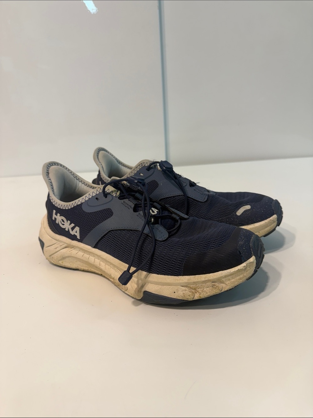 Used Hoka athletic shoes transport freedom 4.5 MD big kids
